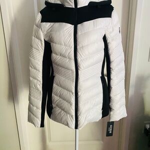 NWT Guess puffer jacket